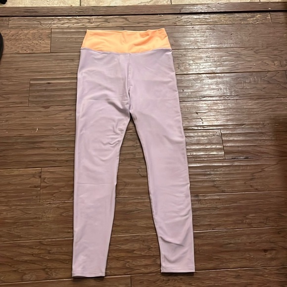WeWoreWhat Pants - WeWoreWhat Womens High Rise leggings